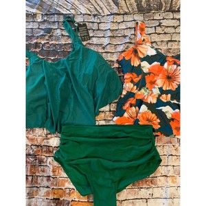 NWT Lot of 3 Swimsuit Pieces Floral Top (NWOT) Ruched Bottoms Ruffle Top L